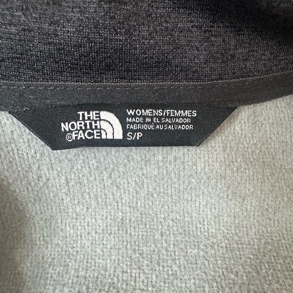 The North Face Women's Black and Gray Jacket - Picture 5 of 6